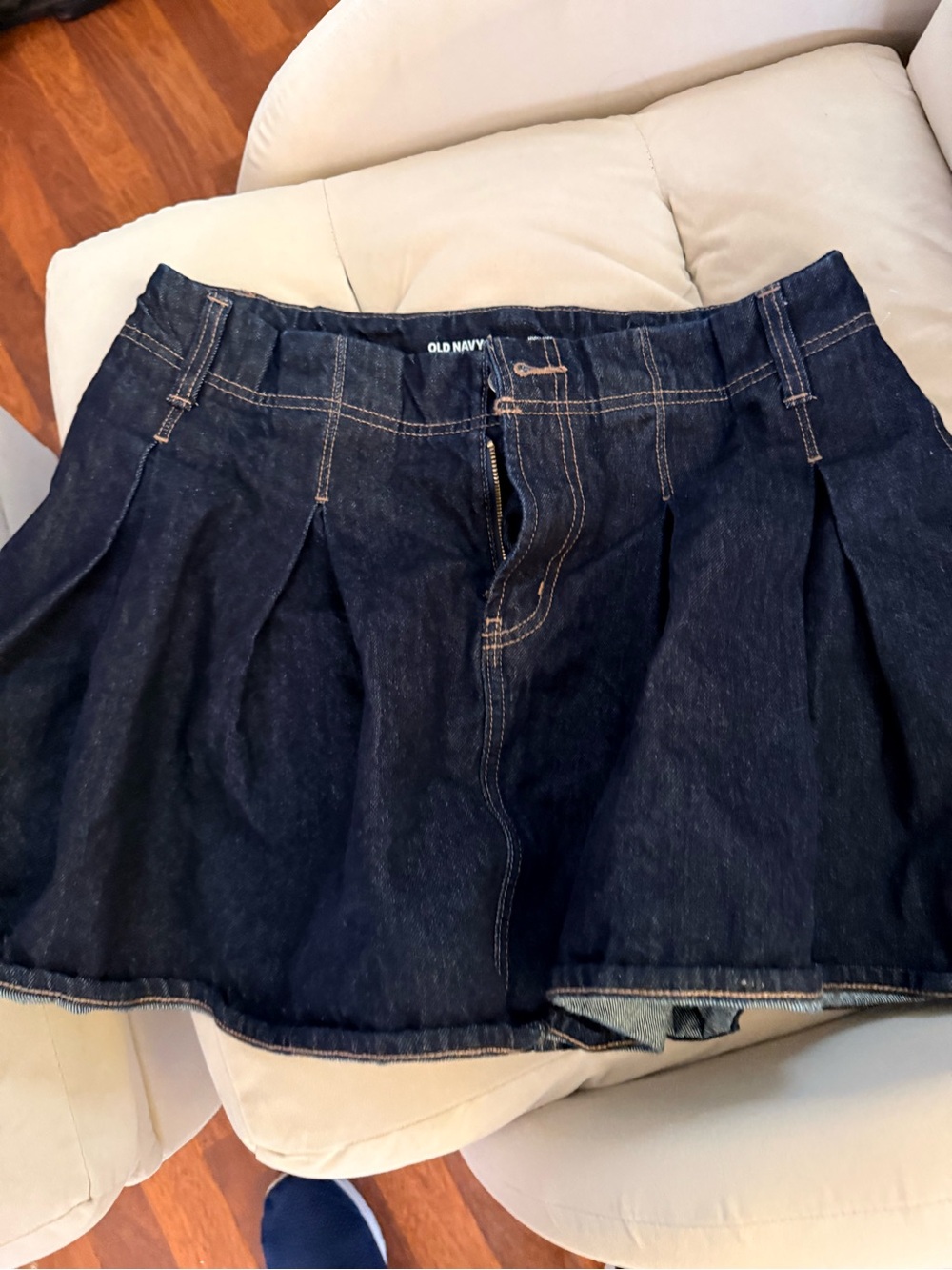 Old Navy Navy Blue Pleated Denim Mini Skirt NEW no tags size 10